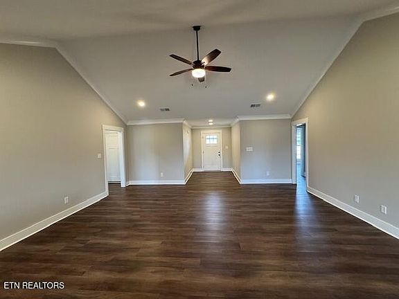 4th image of 1036 Pathways Dr
