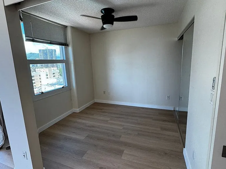 801 S King St #1508 — Photo 16