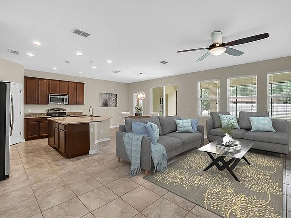 3rd image of 5267 Pine Lily Cir
