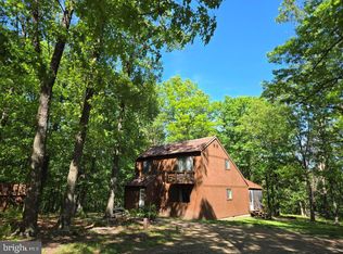 141 Idris Ln, Berkeley Springs, WV 25411