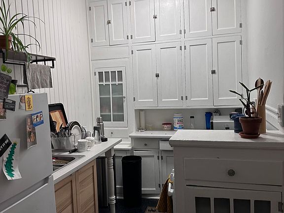 3rd image of 3743 Nicollet Ave #3