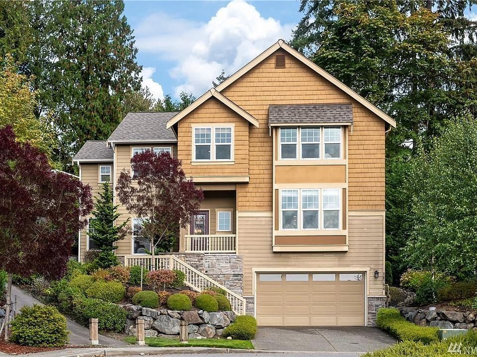 1st image of 16784 NE 86th Ct