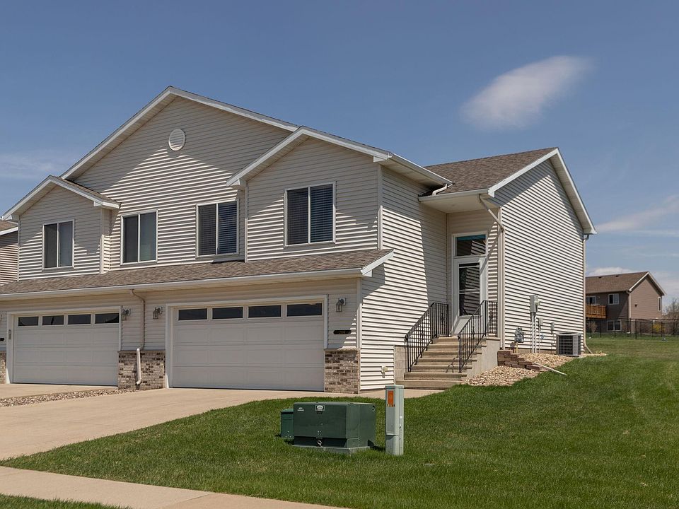 1st image of 2104 Petersen Dr NW