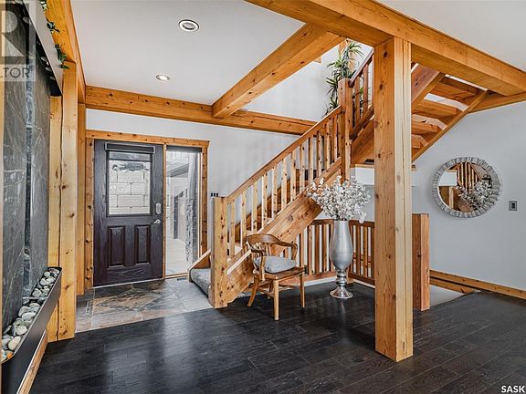 5th image of 51 Mawson Dr