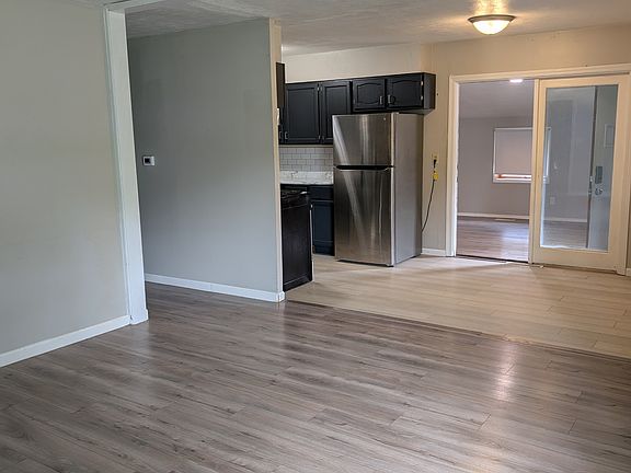2nd image of 1003 N 5th St