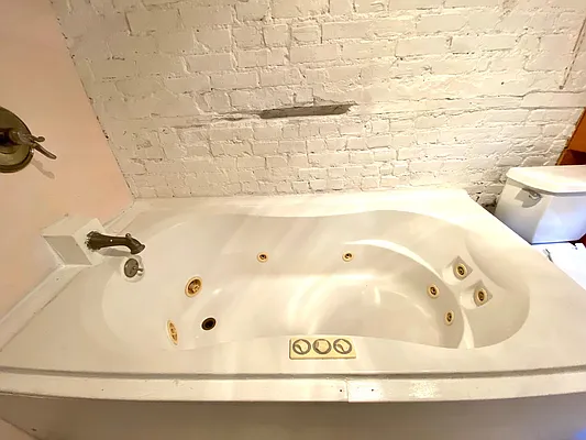 Rented by Oxford Property Group | media 3