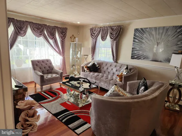 12024 Augusta Dr, Glenn Dale, MD 20769