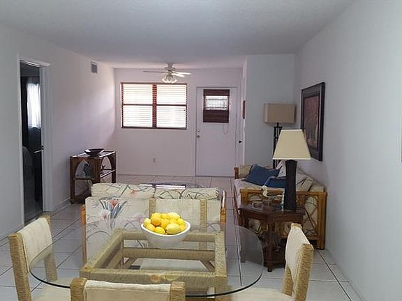 2nd image of 9136 Oakwood Ln