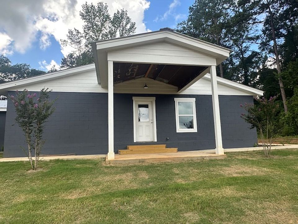 1st image of 2111 Highway 82 W