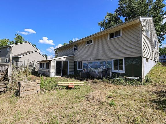 5th image of 5255 Bear Rd