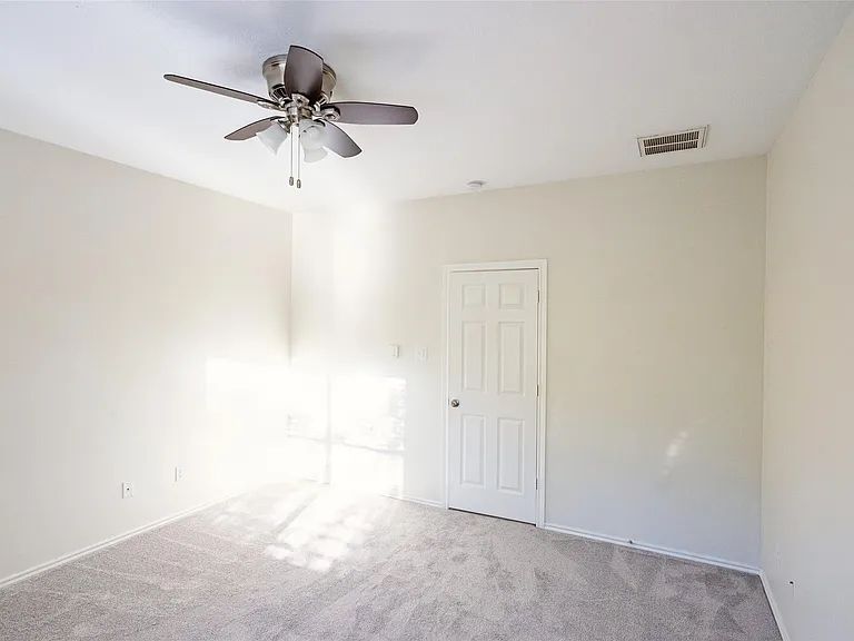 11 Summerhaze Cir — Photo 21
