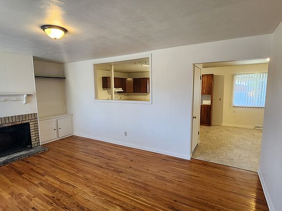3rd image of 1420 Chatam Dr