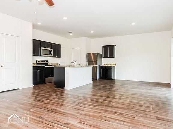 4th image of 6021 Mojave Dr