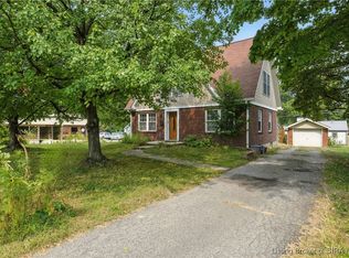 658 N Clark Blvd, Clarksville, IN 47129