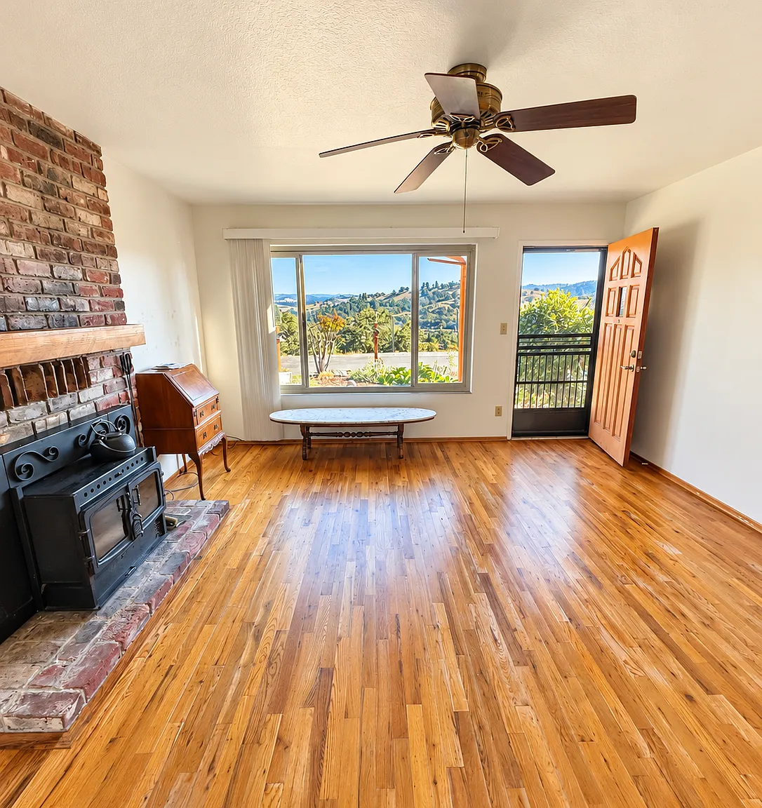 3 bed, 960 sqft, $1,950 — Photo 4