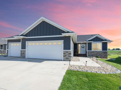 622 Creekside Trl, Harrisburg, SD, 57032