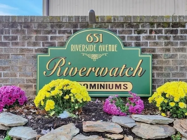 651 Riverside Ave #13B, Lyndhurst, NJ 07071