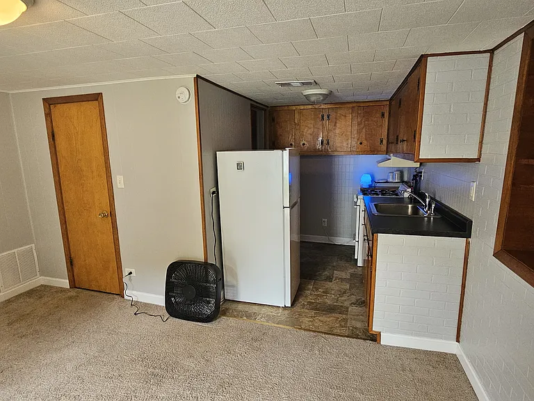 7 Lynch St #4 — Photo 4