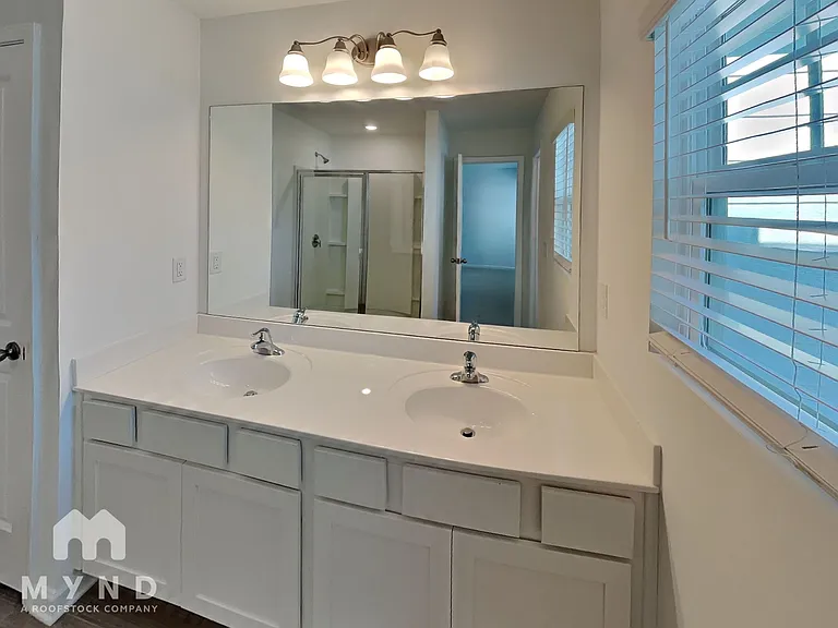 1392 Ben Park Way — Photo 9