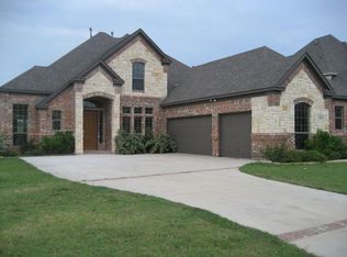 1051 Chesapeake Dr, Mansfield, TX 76063