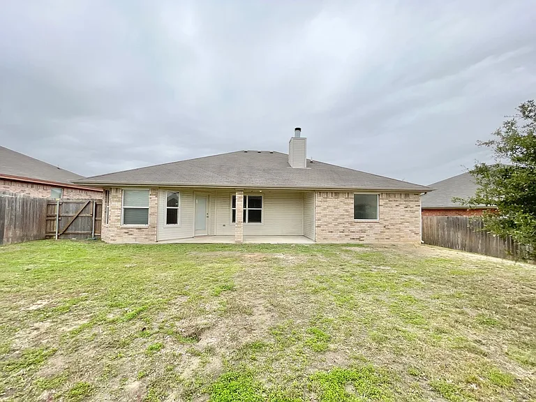 3709 Salt Fork Dr — Photo 24