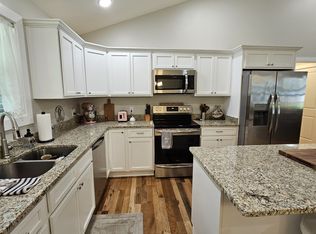 640 Hickory Ln, Sparta, TN 38583