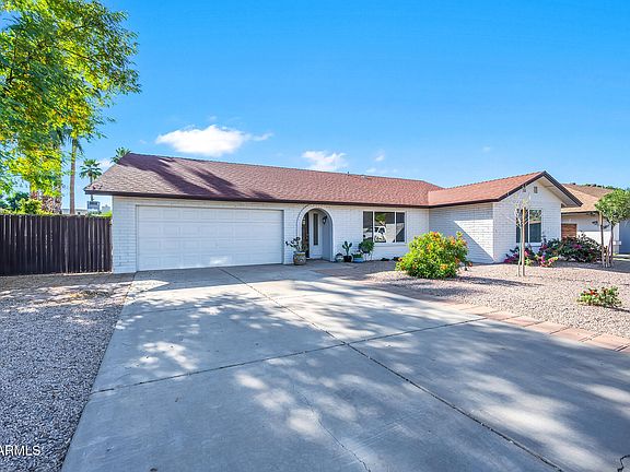 4th image of 1707 W NIDO Avenue