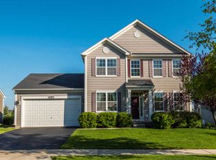 3093 Chalkstone Ave, Elgin, IL 60124