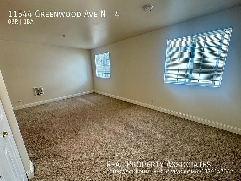 11544 Greenwood Ave N #4 — Photo 9