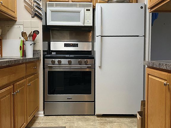 4th image of 1257 Island Dr APT 103