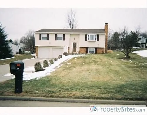 144 Sherwood Dr photo 1