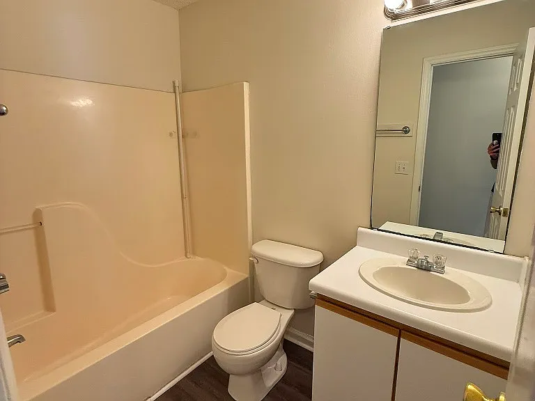 104 Benin Ct #B — Photo 28