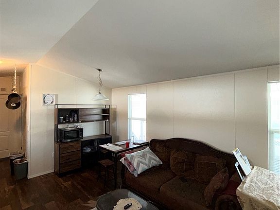 3rd image of 24414 University Ave Space 51