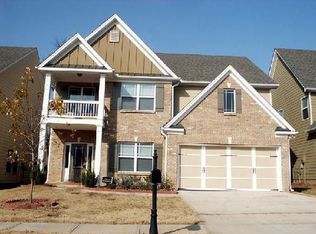 792 Lynnfield Dr, Lawrenceville, GA 30045