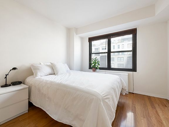 3rd image of 220 E 57th St APT 16F