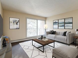 604 8th St W #102, Brooks, AB T1R 0V3