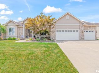 2320 Tara Ln, Springfield, IL 62704