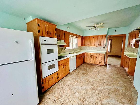 3rd image of 362 Euclid Avenue