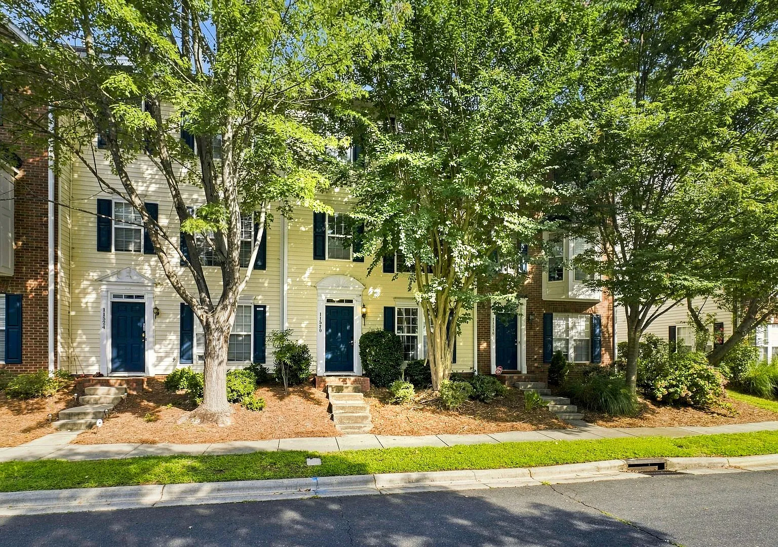 Modern Comfort Near Ballantyne's Best — Photo 4