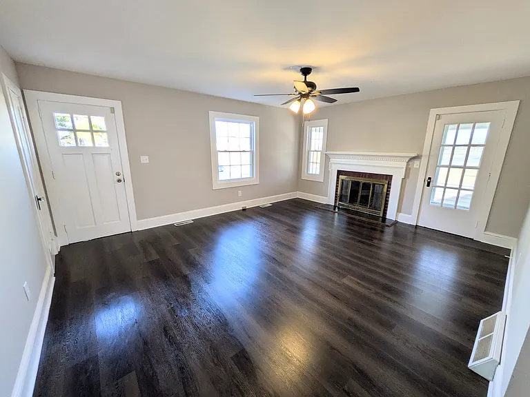 228 Glen Ave — Photo 9