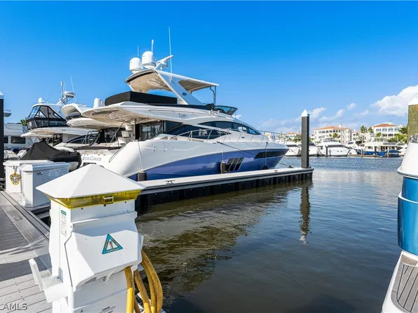 60 Boat Lck #B7, Fort Myers, FL 33908