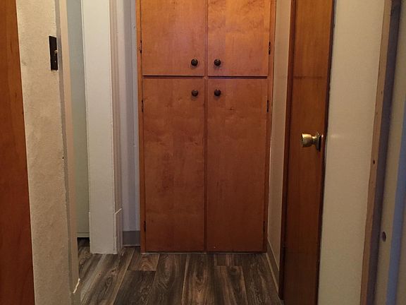 3rd image of 516 N L St APT 3