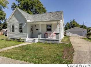 2018 N 17th St, Springfield, IL 62702