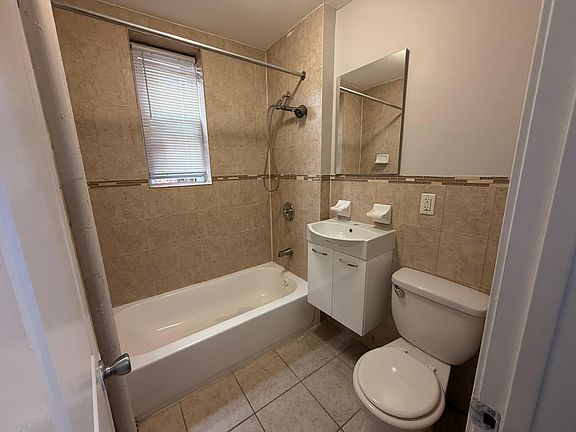 4th image of 69 Stuyvesant Ave #31
