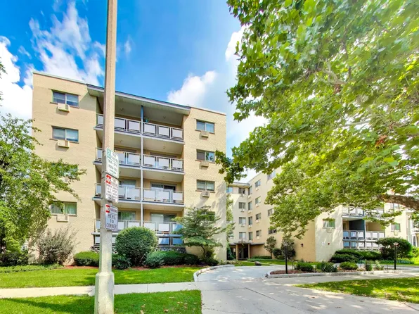 1040 Erie St APT 505, Oak Park, IL 60302
