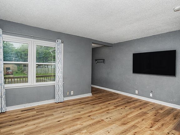5th image of 618 South St
