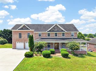 8241 River Course Dr, Radford, VA 24141