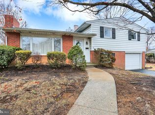 60 Octagon Ave, Sinking Spring, PA 19608