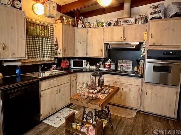 3rd image of 723 S Harrison St