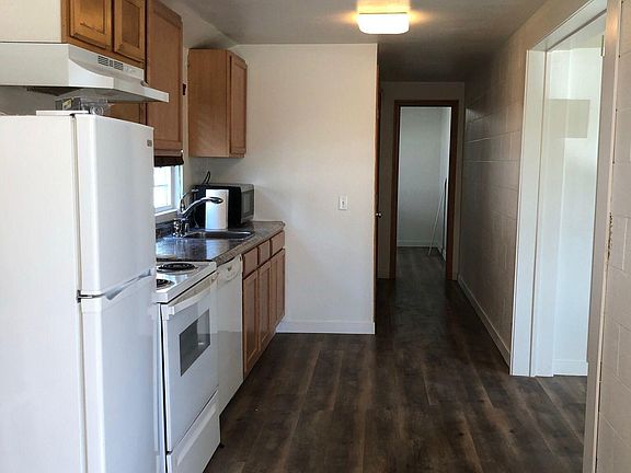 4th image of 7309 49th Dr NE